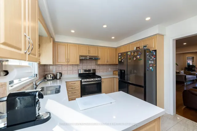 Additional image 17 of 39 Arborview Cres