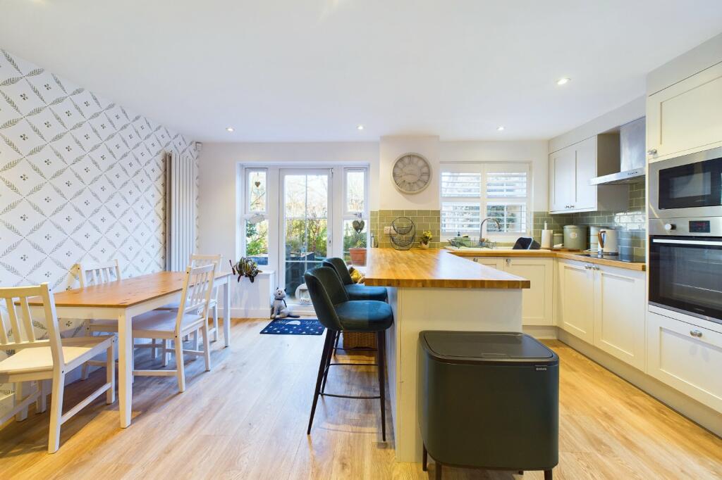 Additional image 8 of Twin Oaks Close, Broadstone, Dorset, BH18