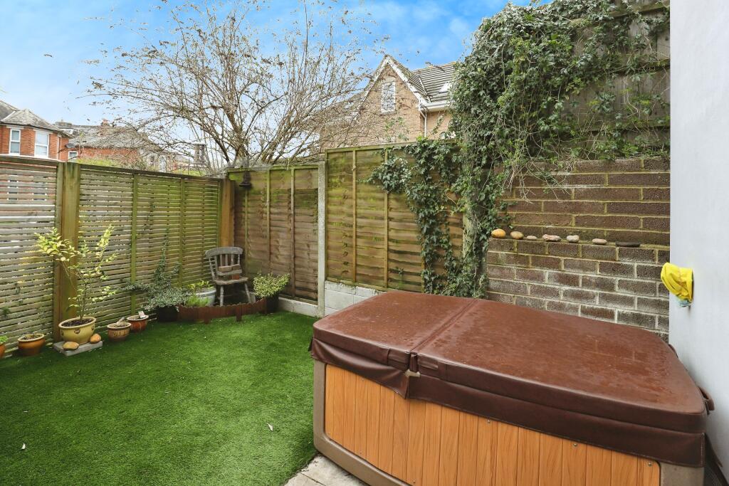 Additional image 4 of Hengist Road, Bournemouth, Dorset, BH1