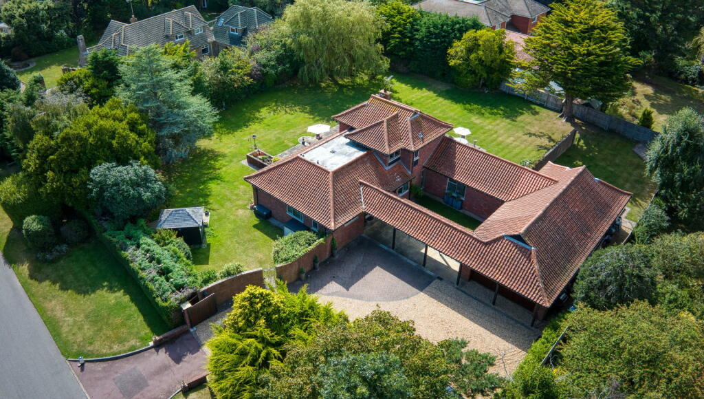 Additional image 25 of Angmering Lane, East Preston, Littlehampton, BN16