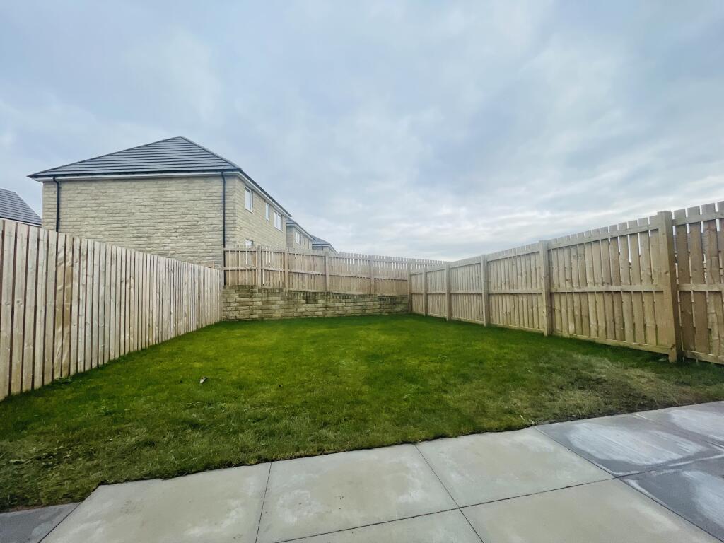 Additional image 9 of Saddle Close