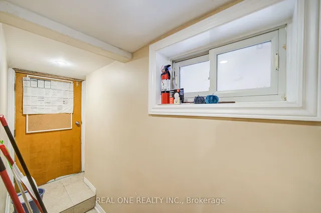 Additional image 32 of 1212 King St