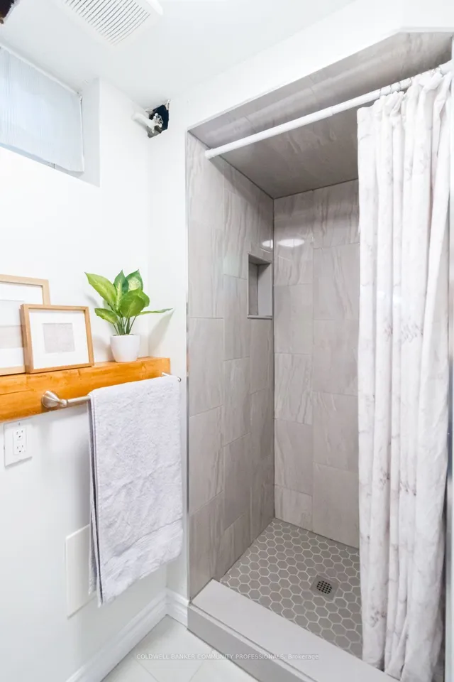 Additional image 26 of 11 Colmar Pl Unit 12