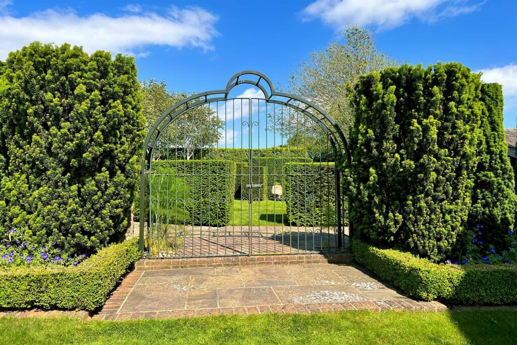 Additional image 23 of High Street, Amberley, West Sussex, BN18