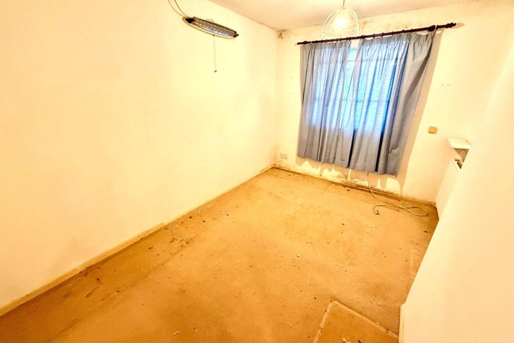 Additional image 5 of Edmonton Road, Durrington, Worthing, West Sussex, BN13 2TB