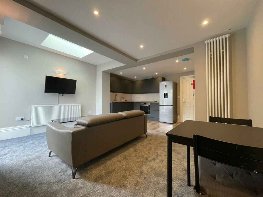 Additional image 11 of York Grove, Brighton, BN1