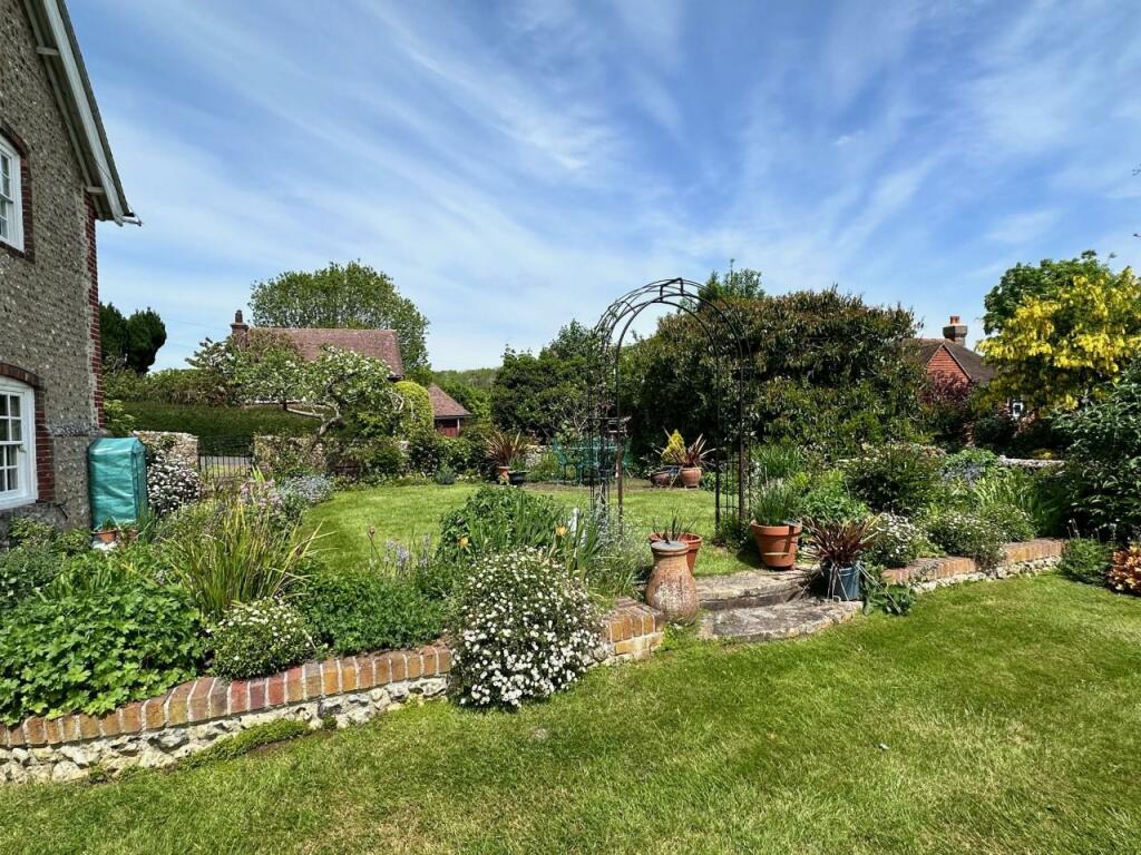 Additional image 21 of Manor Way, Ratton, Eastbourne