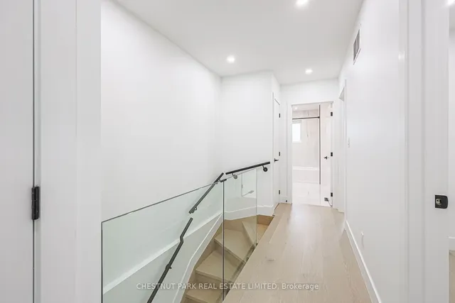 Additional image 19 of 212 Victor Ave