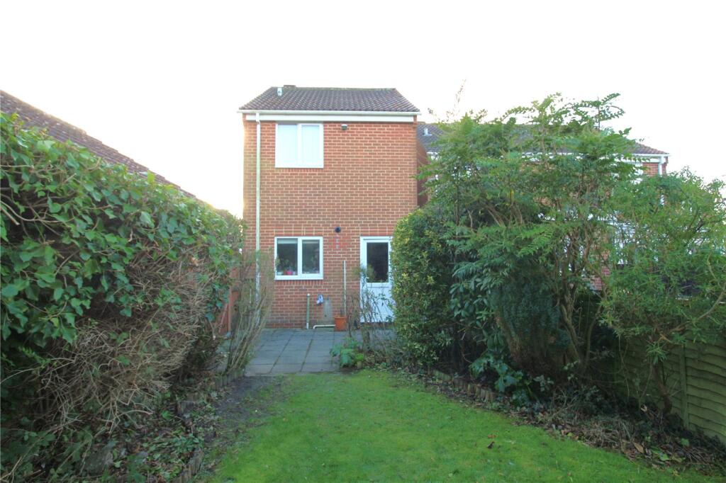 Additional image 8 of Vincent Close, New Milton, Hampshire, BH25