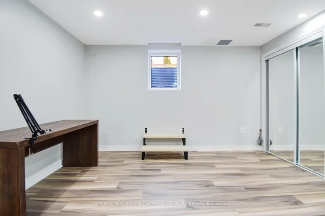 Additional image 35 of 595 Warhol Way