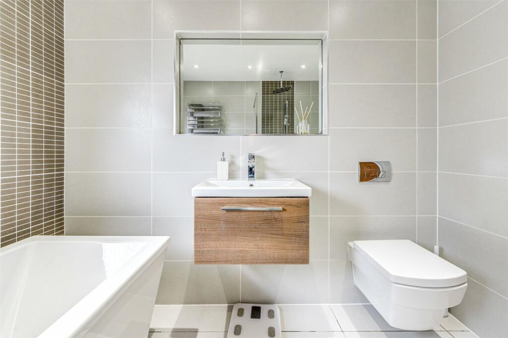 Additional image 15 of Eastergate Close, Goring-by-Sea, Worthing, West Sussex, BN12