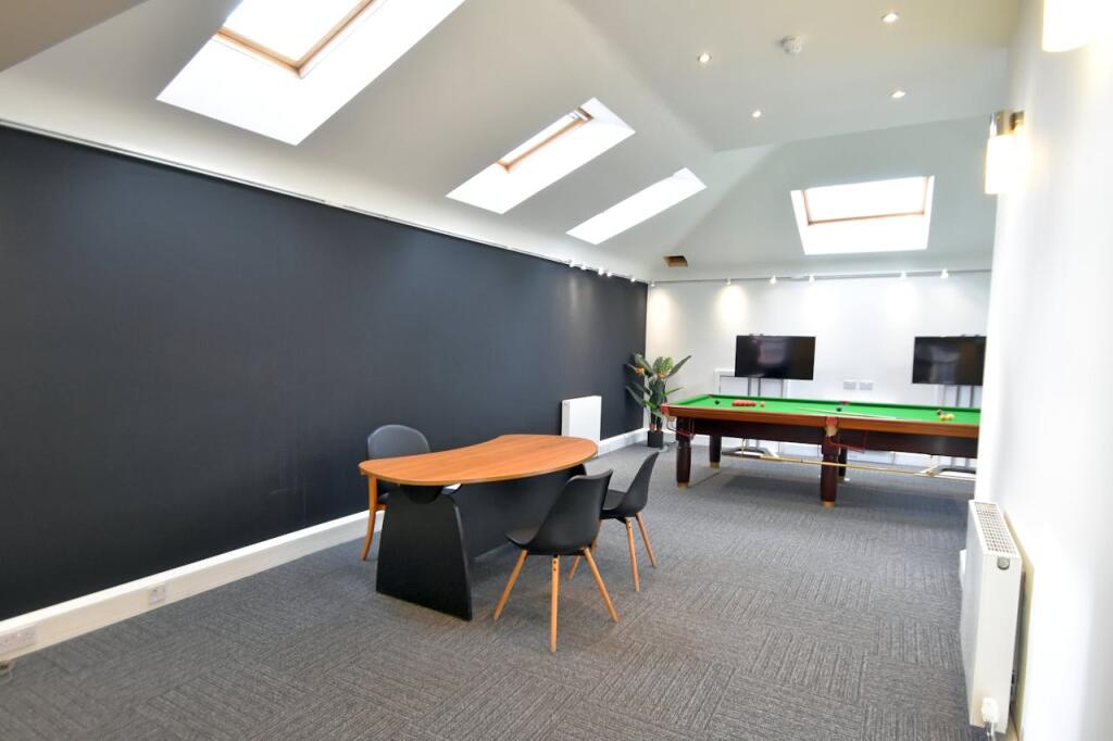 Additional image 7 of First Floor, 435-437 Walmersley Road, Bury, BL9 5EU