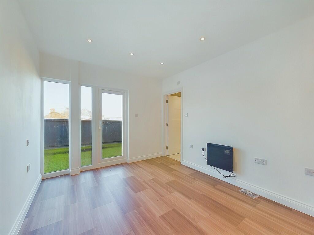 Additional image 7 of Oceanview Heights, Montague Place, Worthing, BN11 3FU