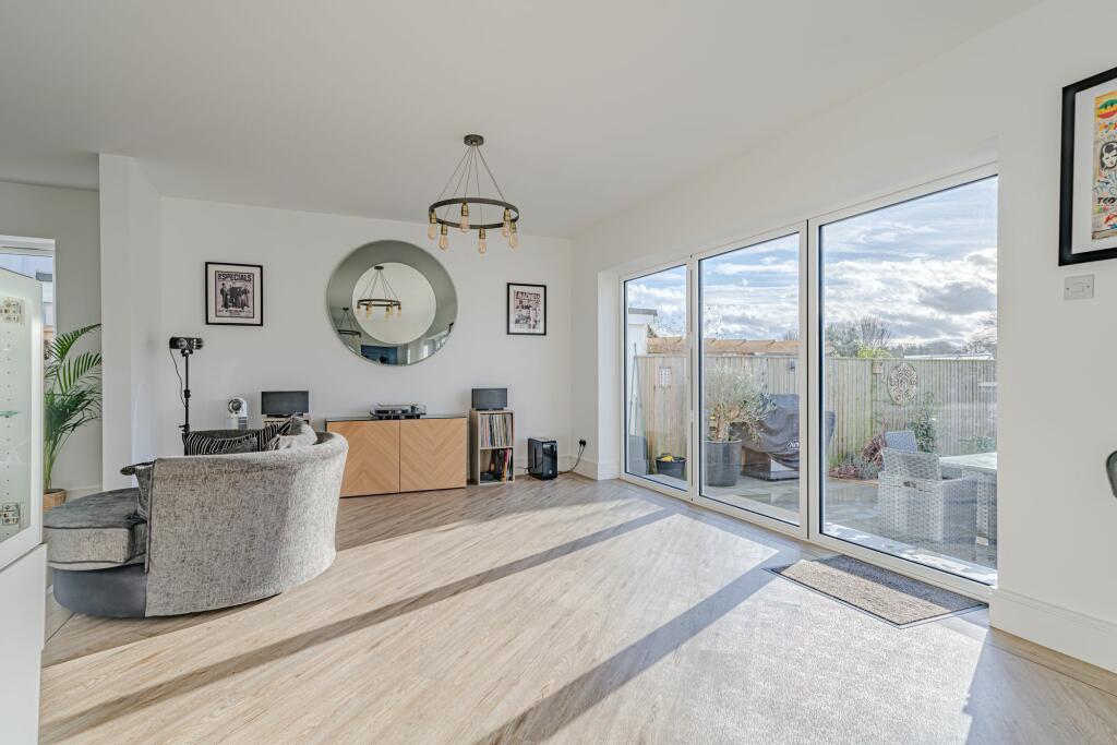 Additional image 12 of Burford Close, Christchurch, BH23