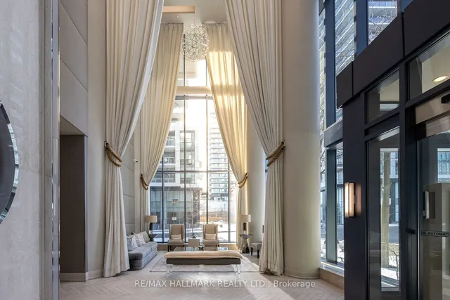 Additional image 23 of 59 Annie Craig Dr Unit 907