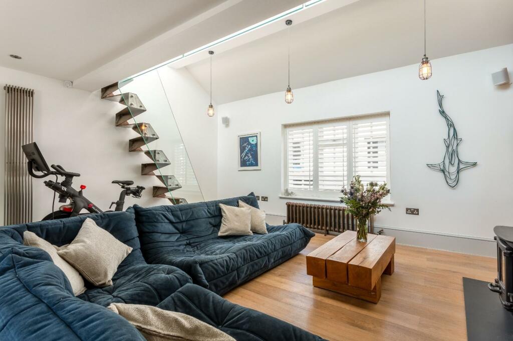 Additional image 15 of Gloucester Road, Brighton