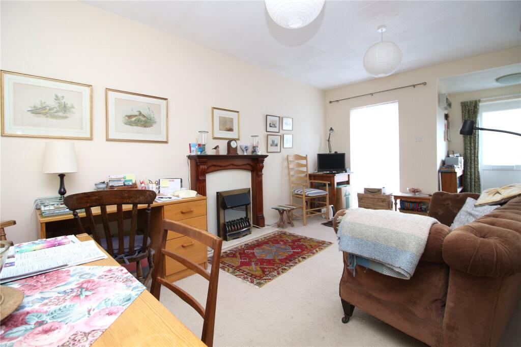 Additional image 4 of Vincent Close, New Milton, Hampshire, BH25