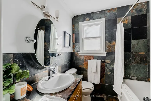 Additional image 11 of 19 Hart Ave