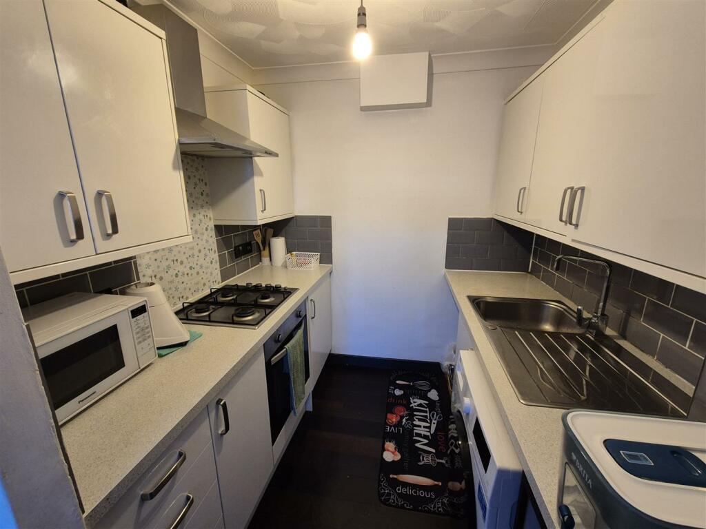 Additional image 5 of Aspen Gardens, Poole