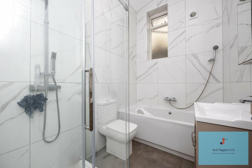 Additional image 7 of Adelaide Crescent, Hove, BN3