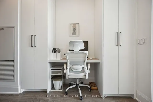 Additional image 11 of 101 Erskine Ave Unit 3006