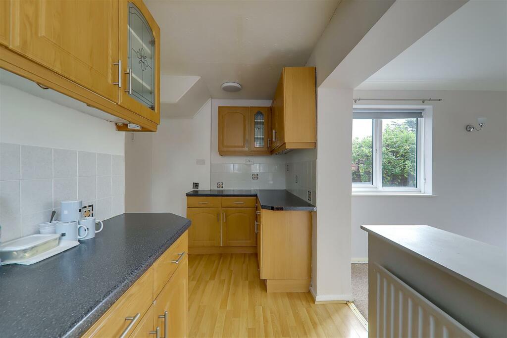 Additional image 13 of Gainsborough Avenue, Worthing, BN14