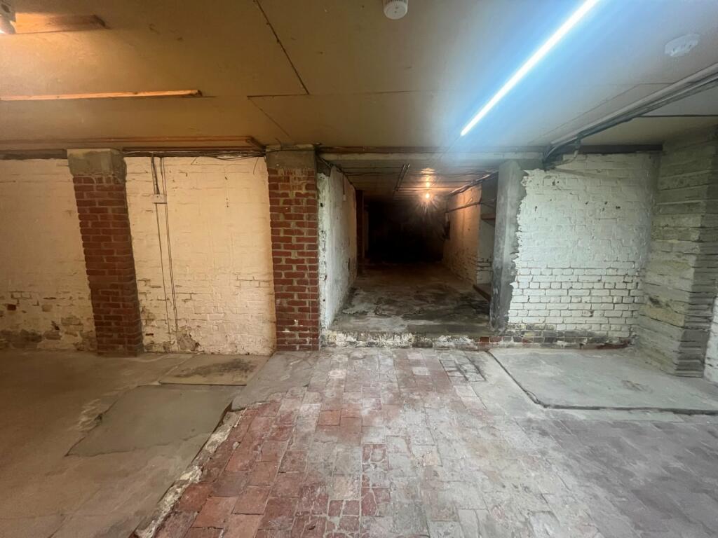 Additional image 5 of 36 High Street, Littlehampton, West Sussex, BN17