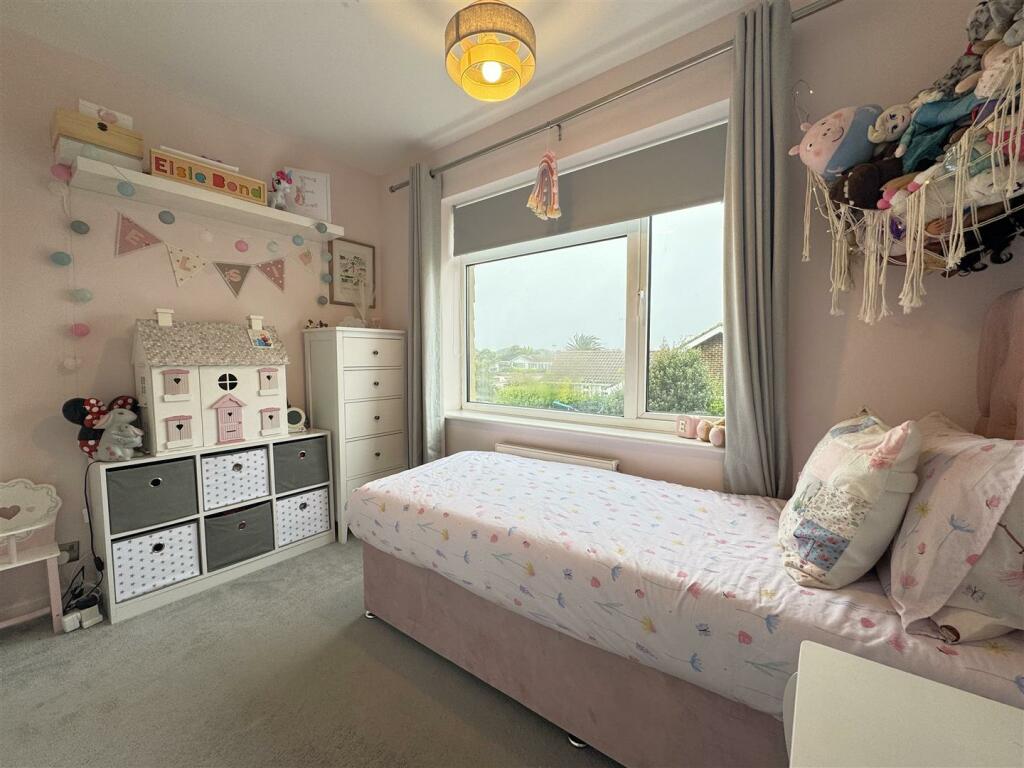 Additional image 43 of Marine Crescent, Goring-By-Sea, Worthing