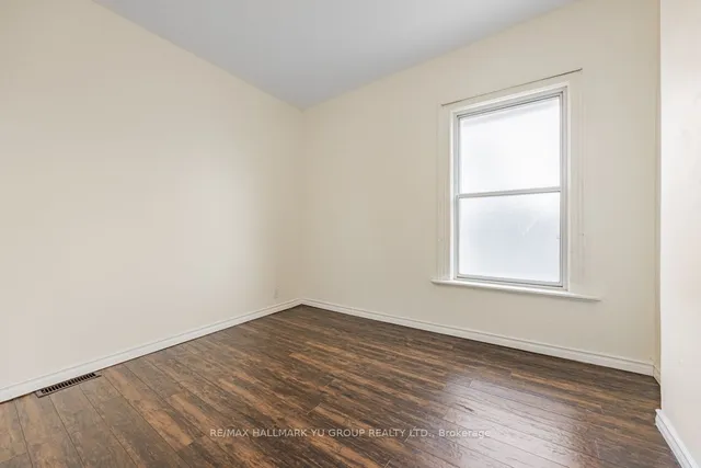 Additional image 13 of 25 Howland Rd