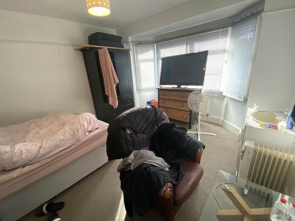 Additional image 8 of Richmond Park Road, Bournemouth, Dorset, BH8