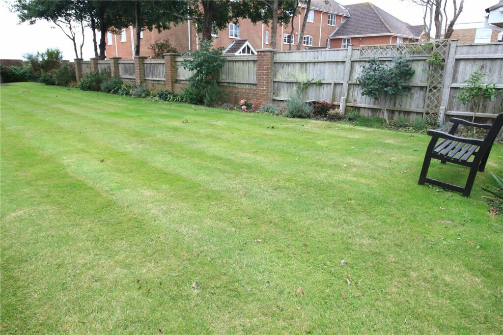 Additional image 11 of White Horses, Barton On Sea, Hampshire, BH25