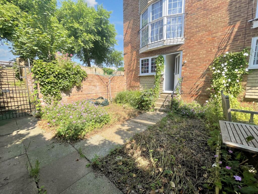 Additional image 17 of Robin Dene, Brighton