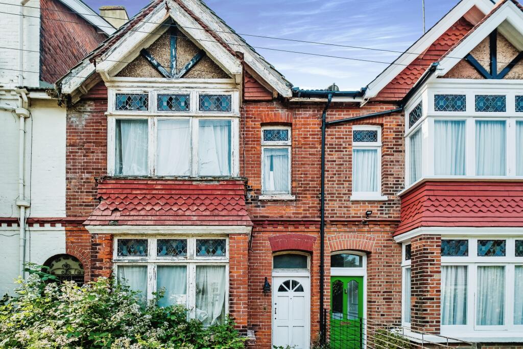 Additional image 14 of Warwick Gardens, Worthing, BN11