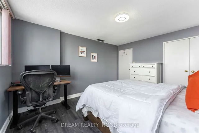 Additional image 17 of 3700 Kaneff Cres Unit Ph06