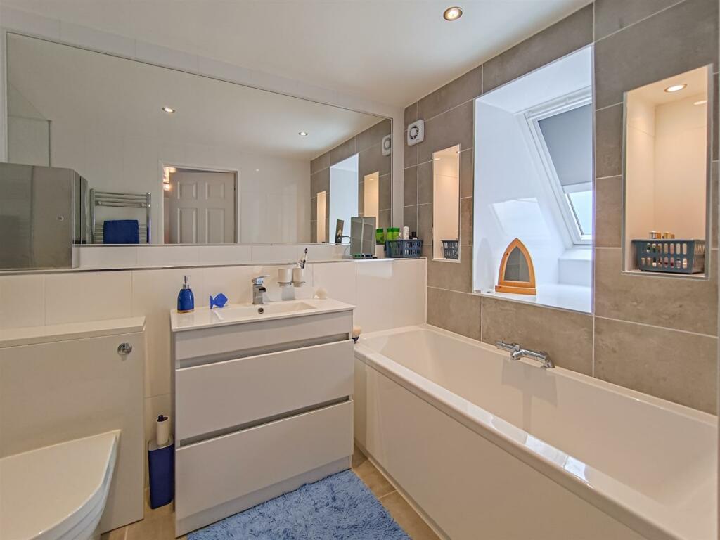 Additional image 27 of SEAFORD SEAFRONT