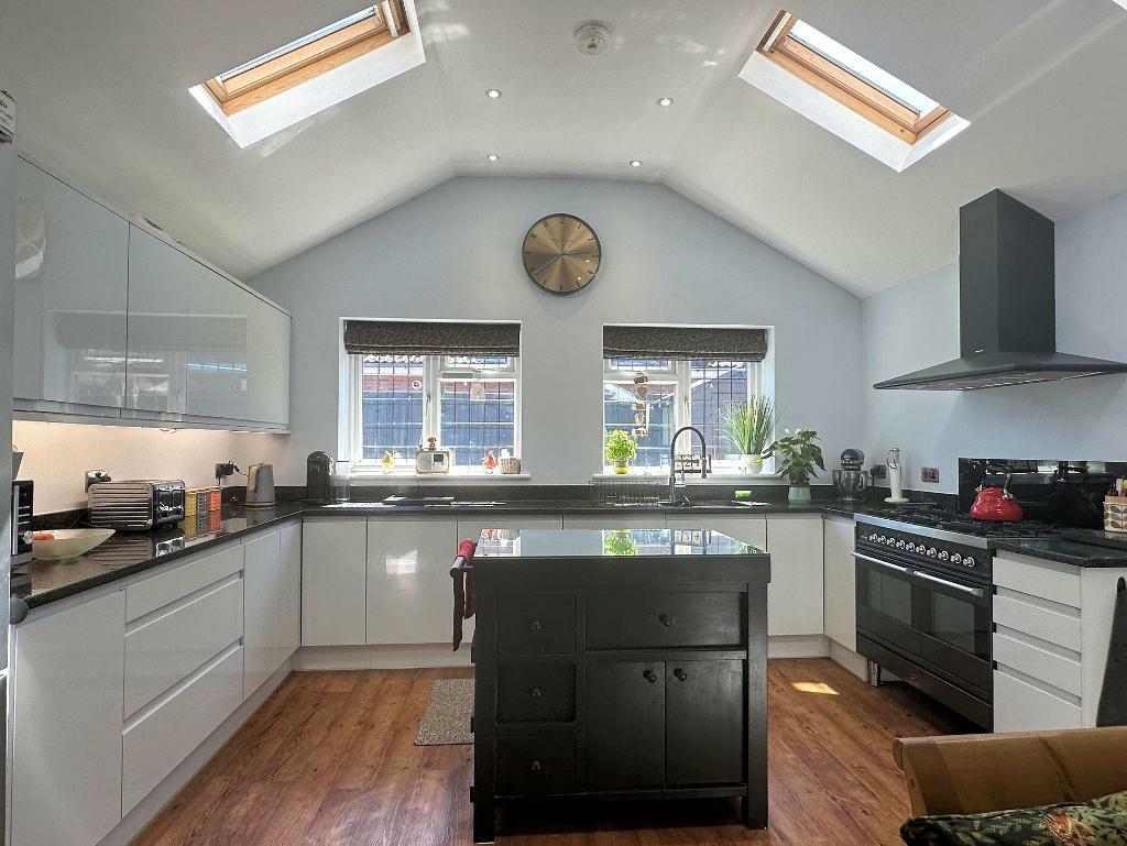 Additional image 2 of Bowmans Close, Steyning, West Sussex, BN44 3SR