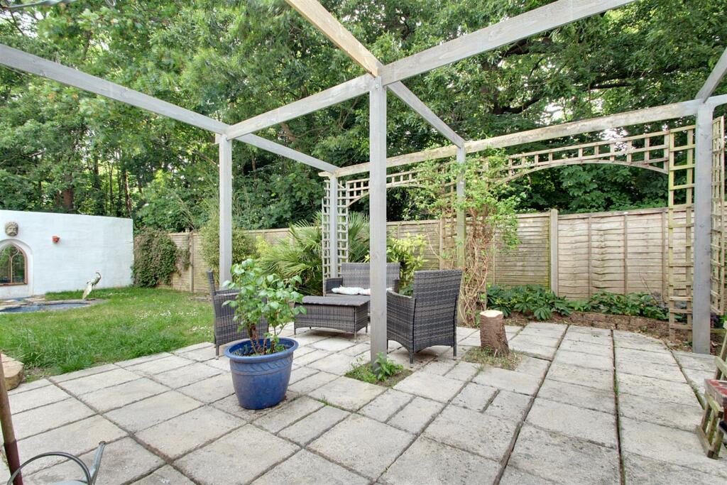 Additional image 16 of Juniper Close, Worthing