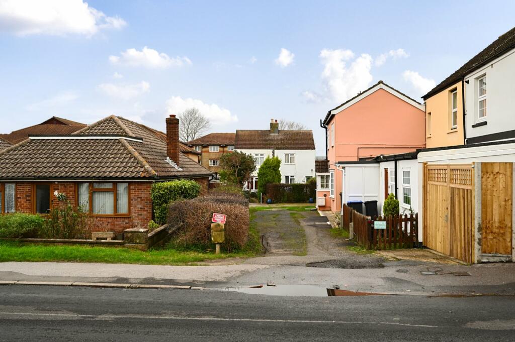 Additional image 10 of Freshbrook Road, Lancing, West Sussex, BN15