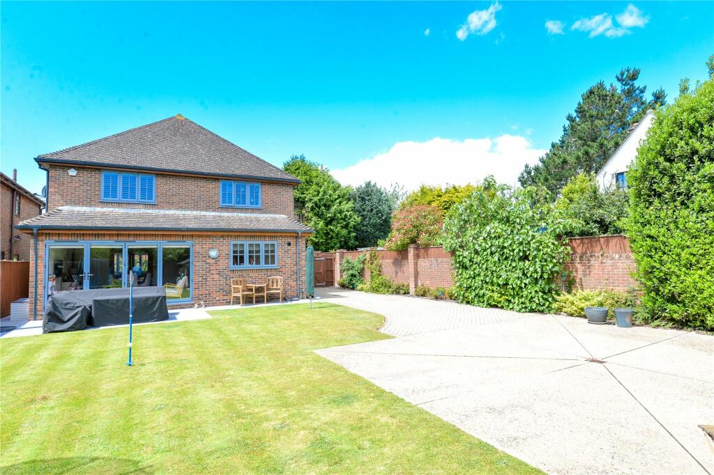 Additional image 14 of York Avenue, New Milton, Hampshire, BH25