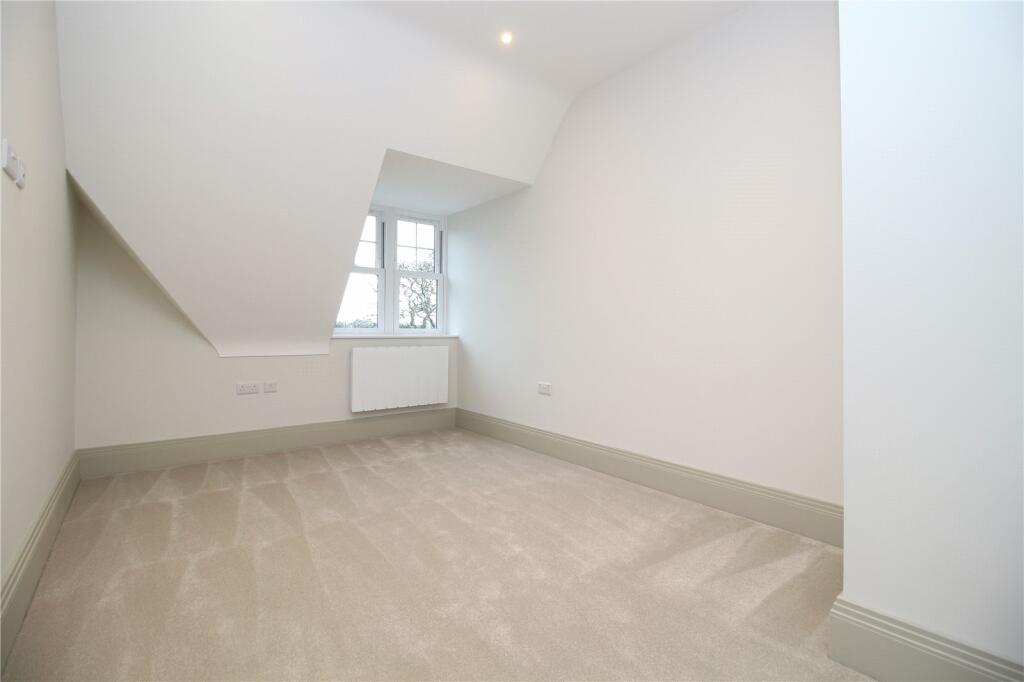 Additional image 6 of Chewton Farm Road, Highcliffe, Dorset, BH23