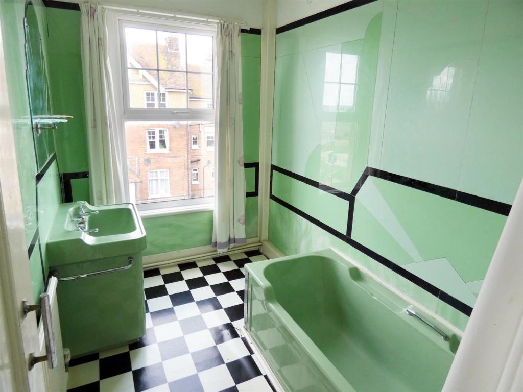 Additional image 6 of South Terrace Littlehampton