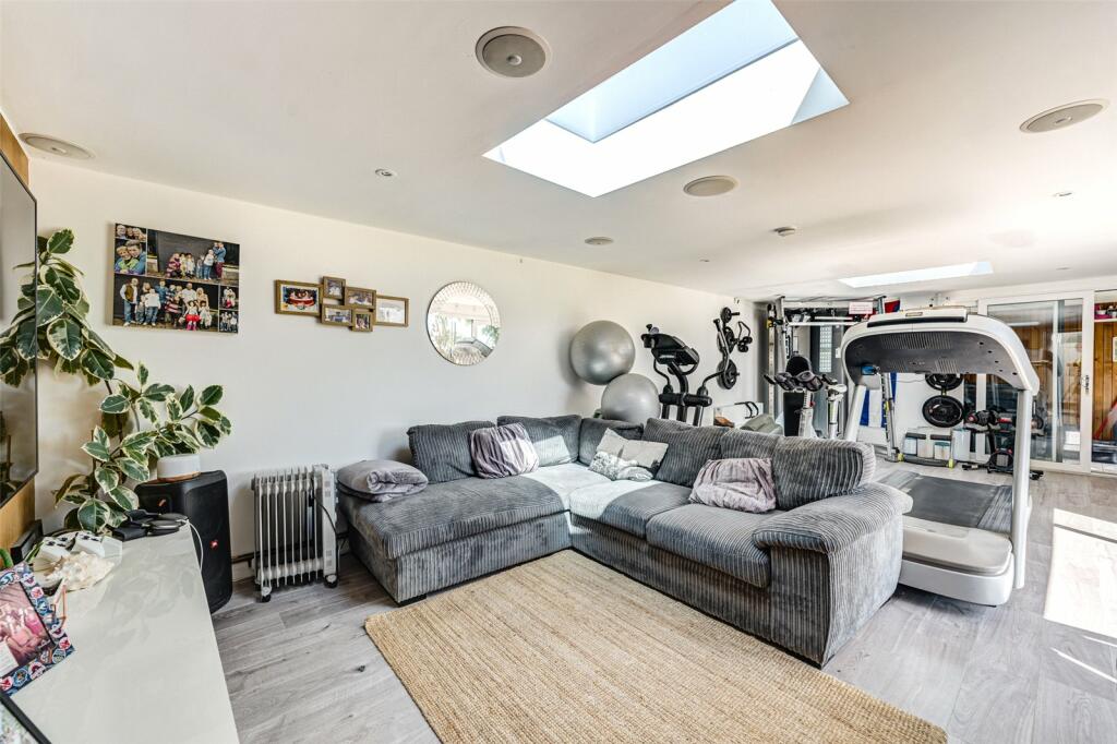 Additional image 31 of Broadwater Road, Worthing, West Sussex, BN14