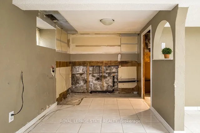 Additional image 29 of 136 Dundurn St