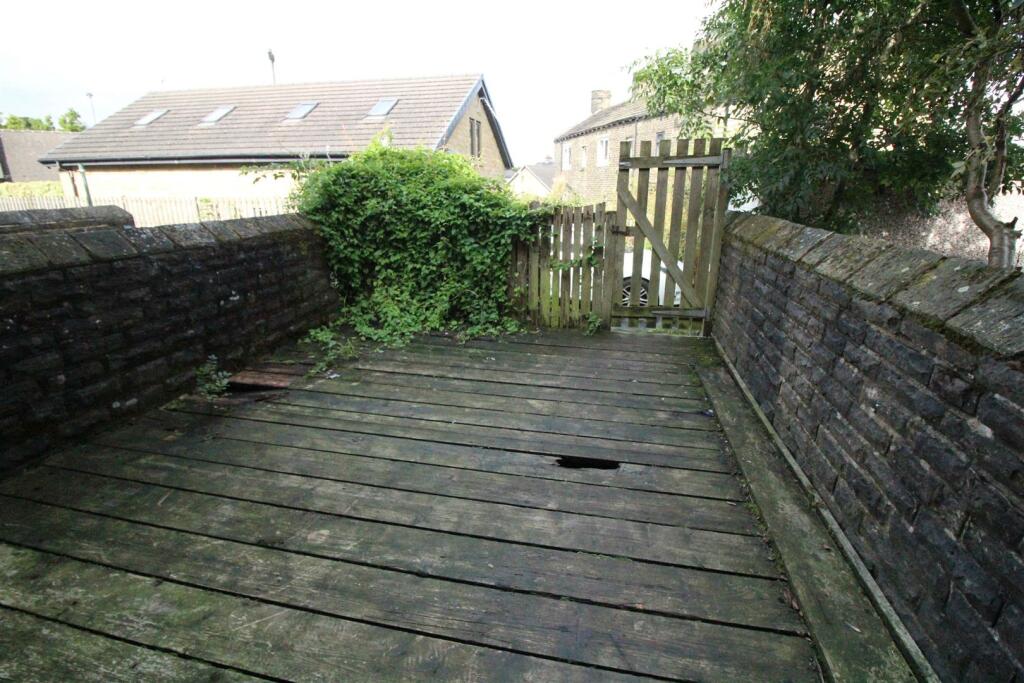 Additional image 8 of Carr House Gate, Wyke, Bradford