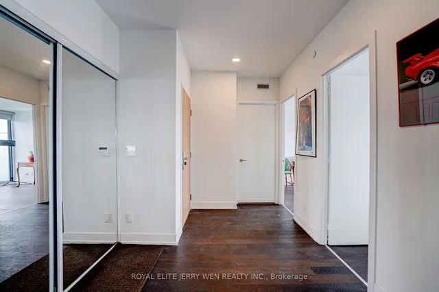 Additional image 19 of 7 Grenville St Unit 4811