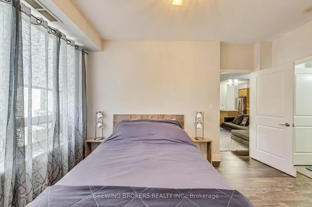 Additional image 18 of 25 Earlington Ave Unit 114