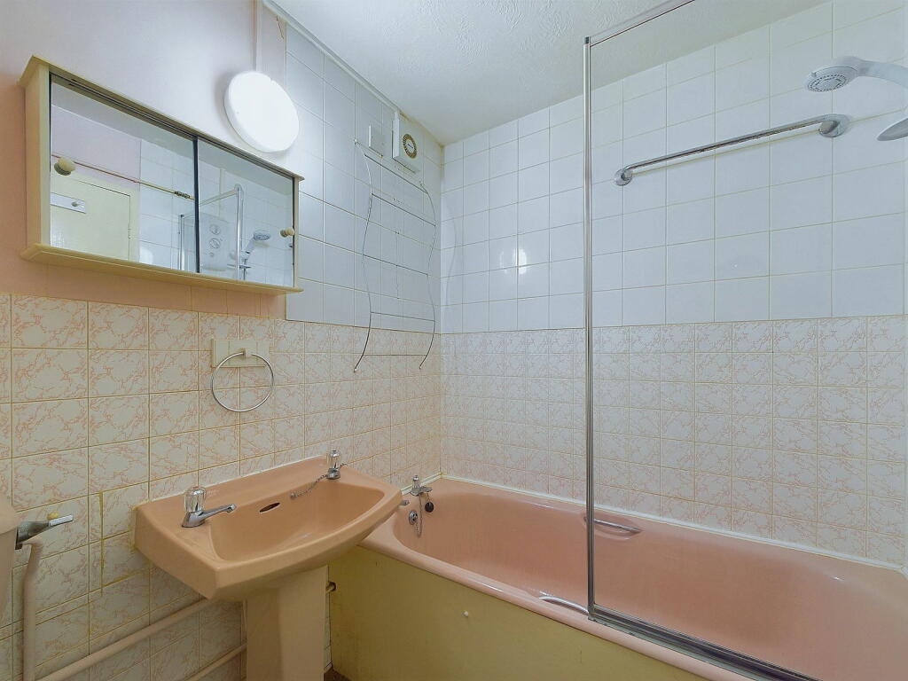 Additional image 9 of Carlton House, Littlehampton Road, Worthing, BN13 1RD