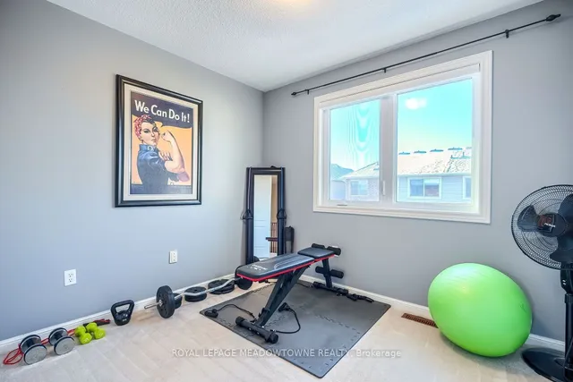 Additional image 29 of 733 Edwards Ave