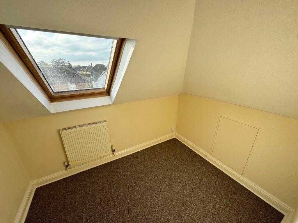 Additional image 9 of THREE DOUBLE BEDROOM STUDENT (P07604)