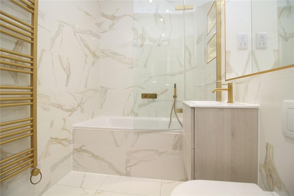 Additional image 4 of Chewton Farm Road, Highcliffe, Dorset, BH23